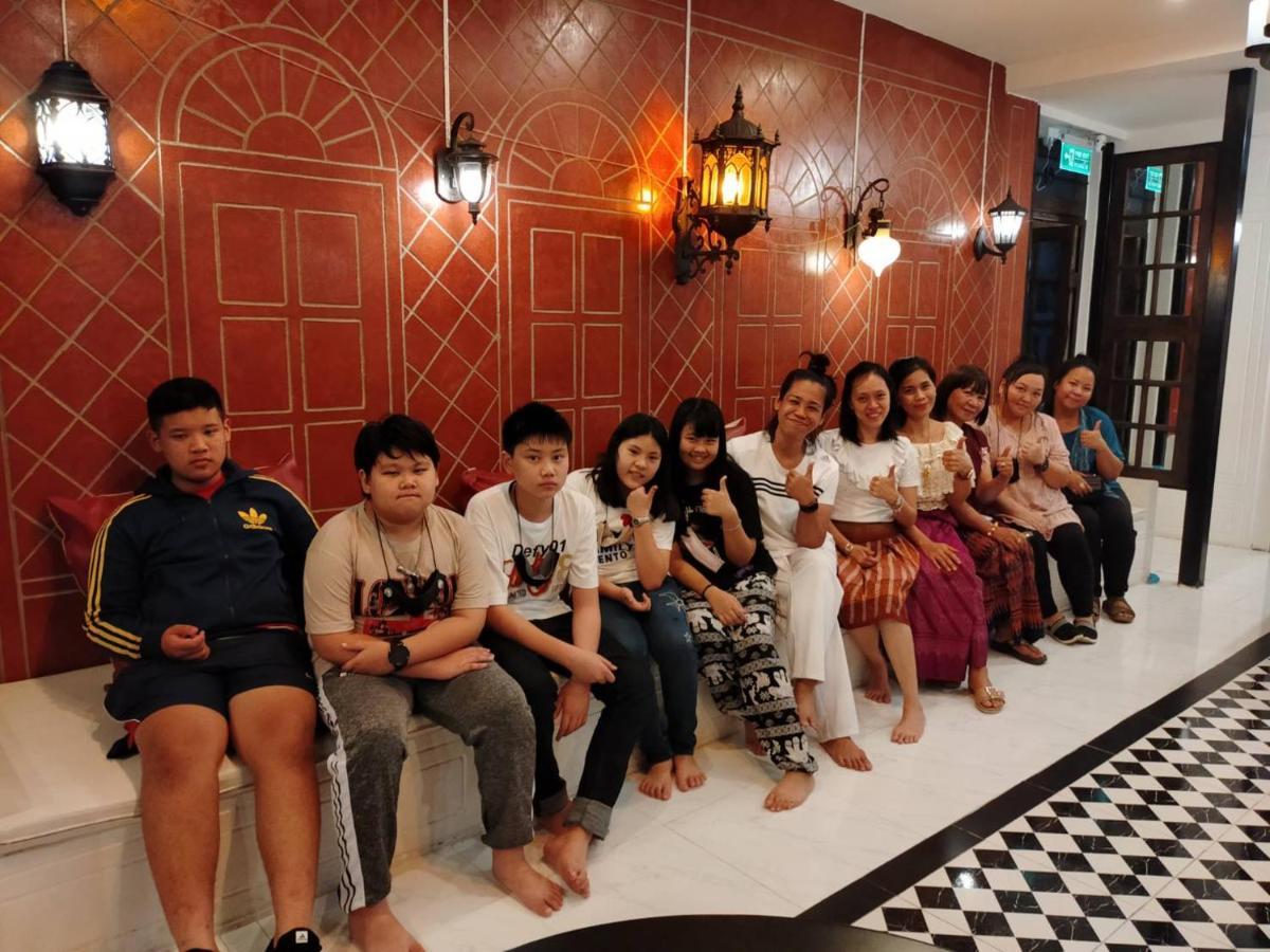 At Night Hotel Chumphon Ngoại thất bức ảnh
