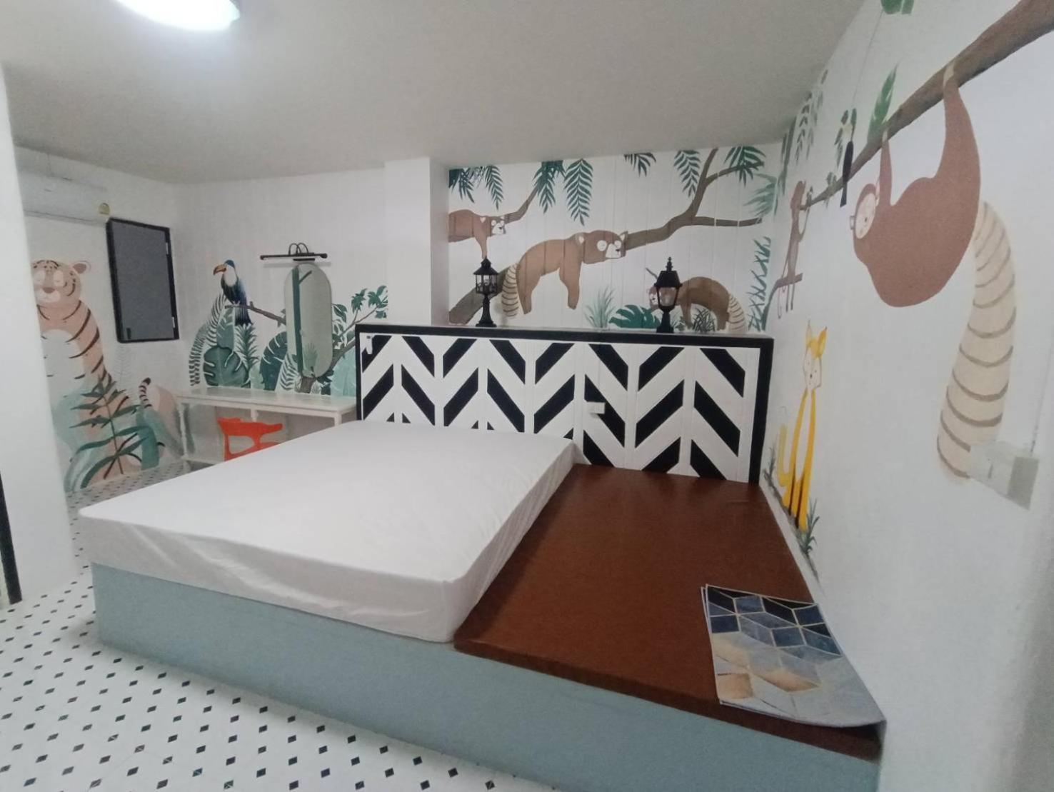 At Night Hotel Chumphon Ngoại thất bức ảnh