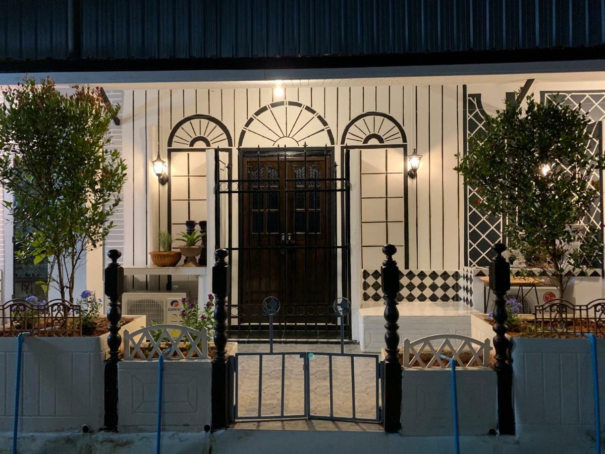 At Night Hotel Chumphon Ngoại thất bức ảnh