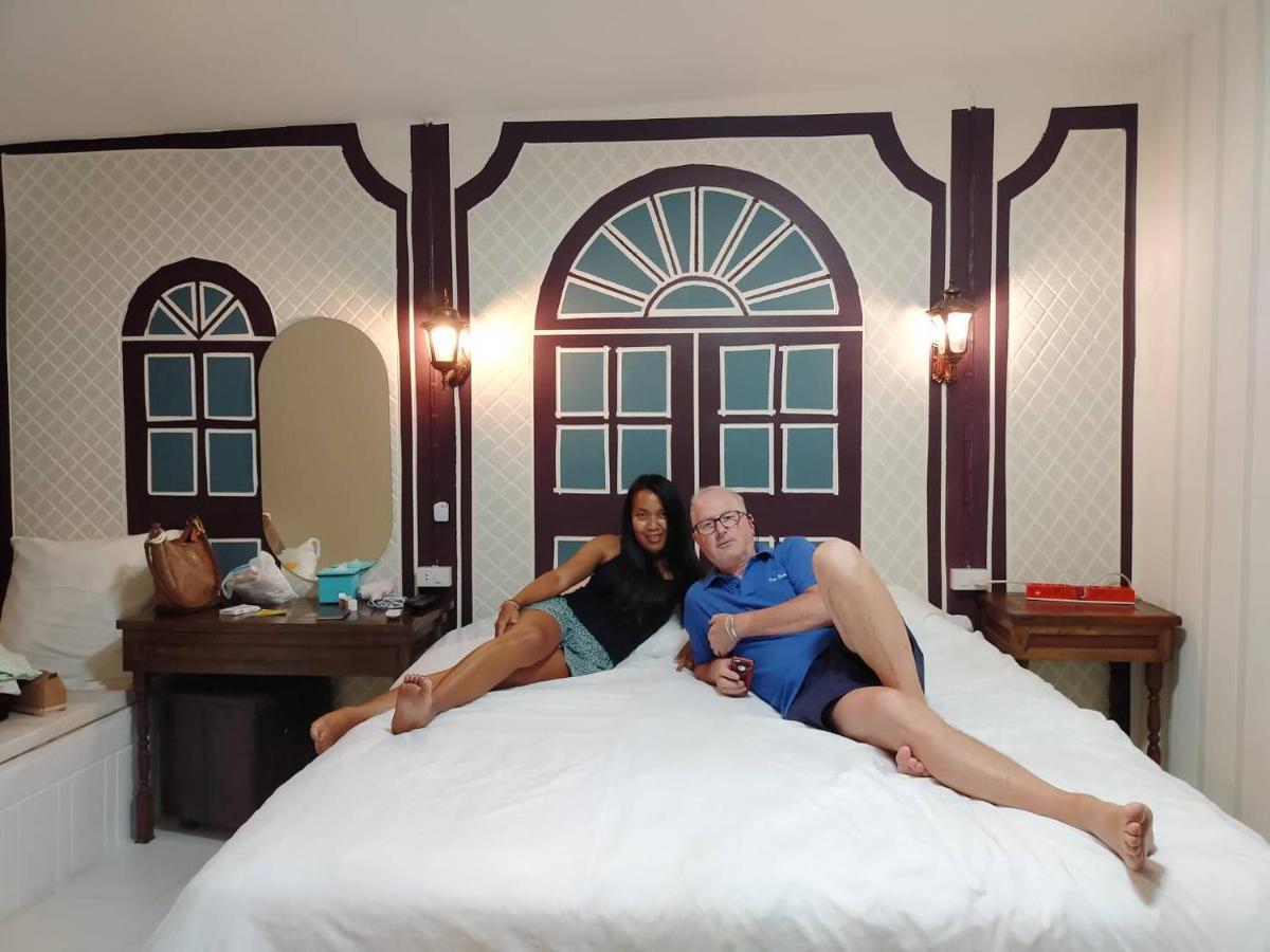 At Night Hotel Chumphon Ngoại thất bức ảnh